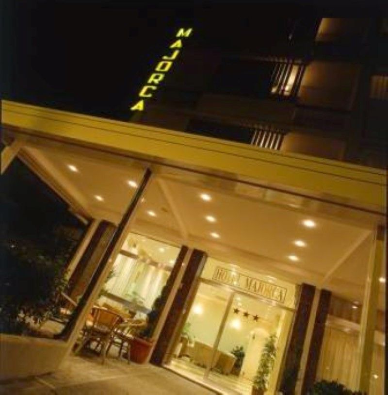 Hotel Majorca Sul Mare In Centro A Riccione Buitenkant foto